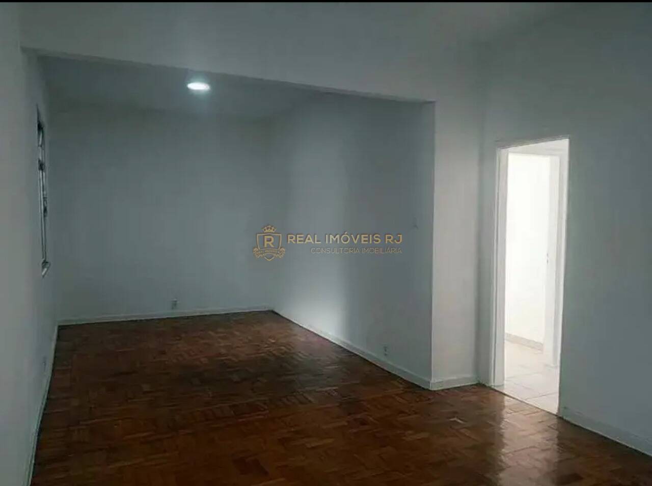 Apartamento à venda com 3 quartos, 100m² - Foto 4