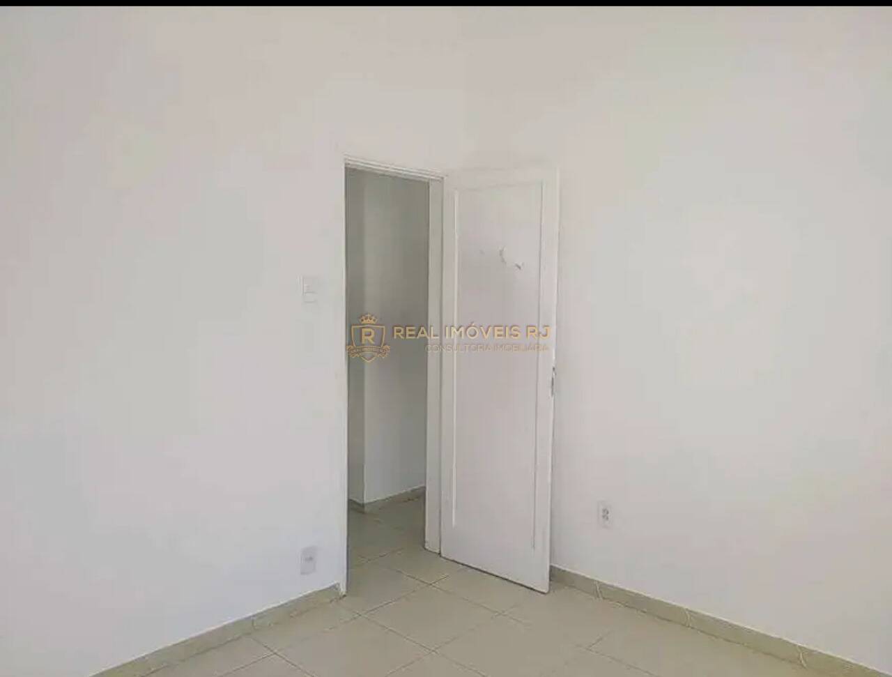 Apartamento à venda com 3 quartos, 100m² - Foto 6