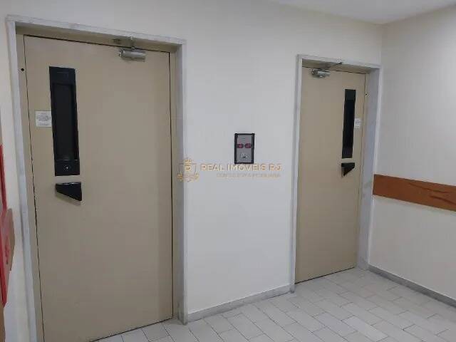 Apartamento à venda com 3 quartos, 80m² - Foto 18