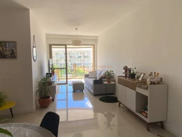 Apartamento à venda com 3 quartos, 92m² - Foto 2