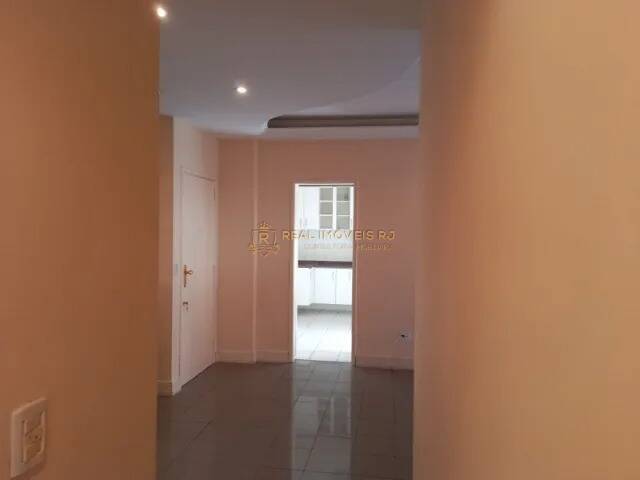 Apartamento à venda com 3 quartos, 120m² - Foto 9