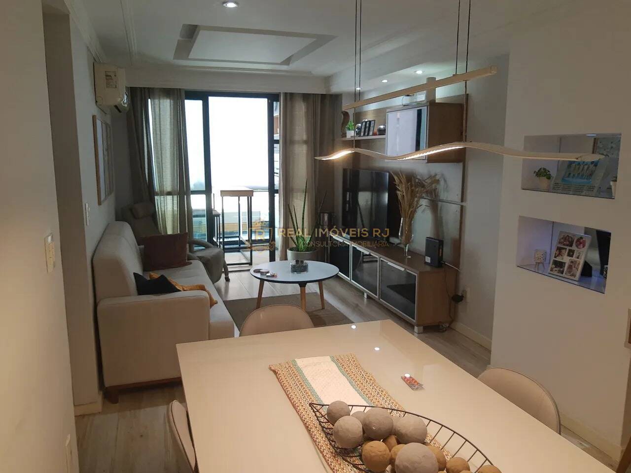 Apartamento à venda com 3 quartos, 86m² - Foto 1