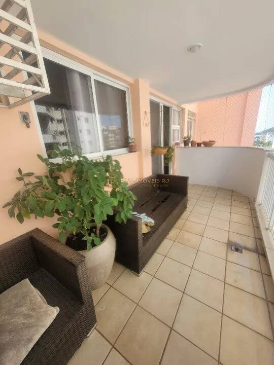 Apartamento à venda com 3 quartos, 83m² - Foto 1