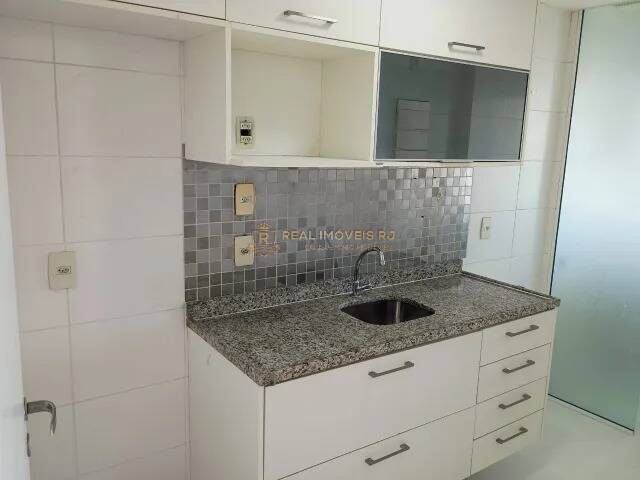 Apartamento à venda com 3 quartos, 165m² - Foto 7