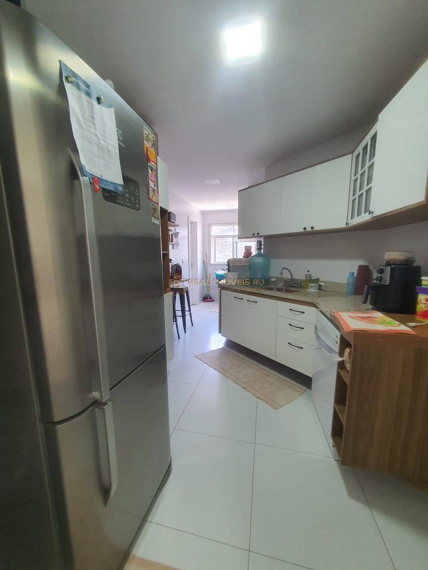 Apartamento à venda com 3 quartos, 96m² - Foto 11