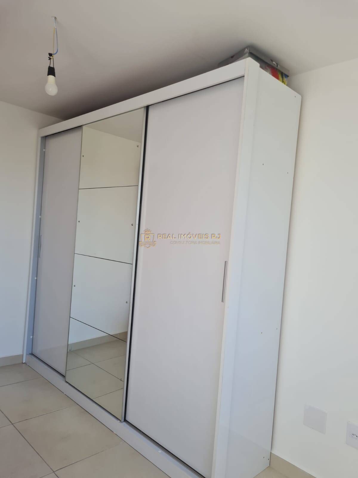 Apartamento à venda com 2 quartos, 70m² - Foto 11