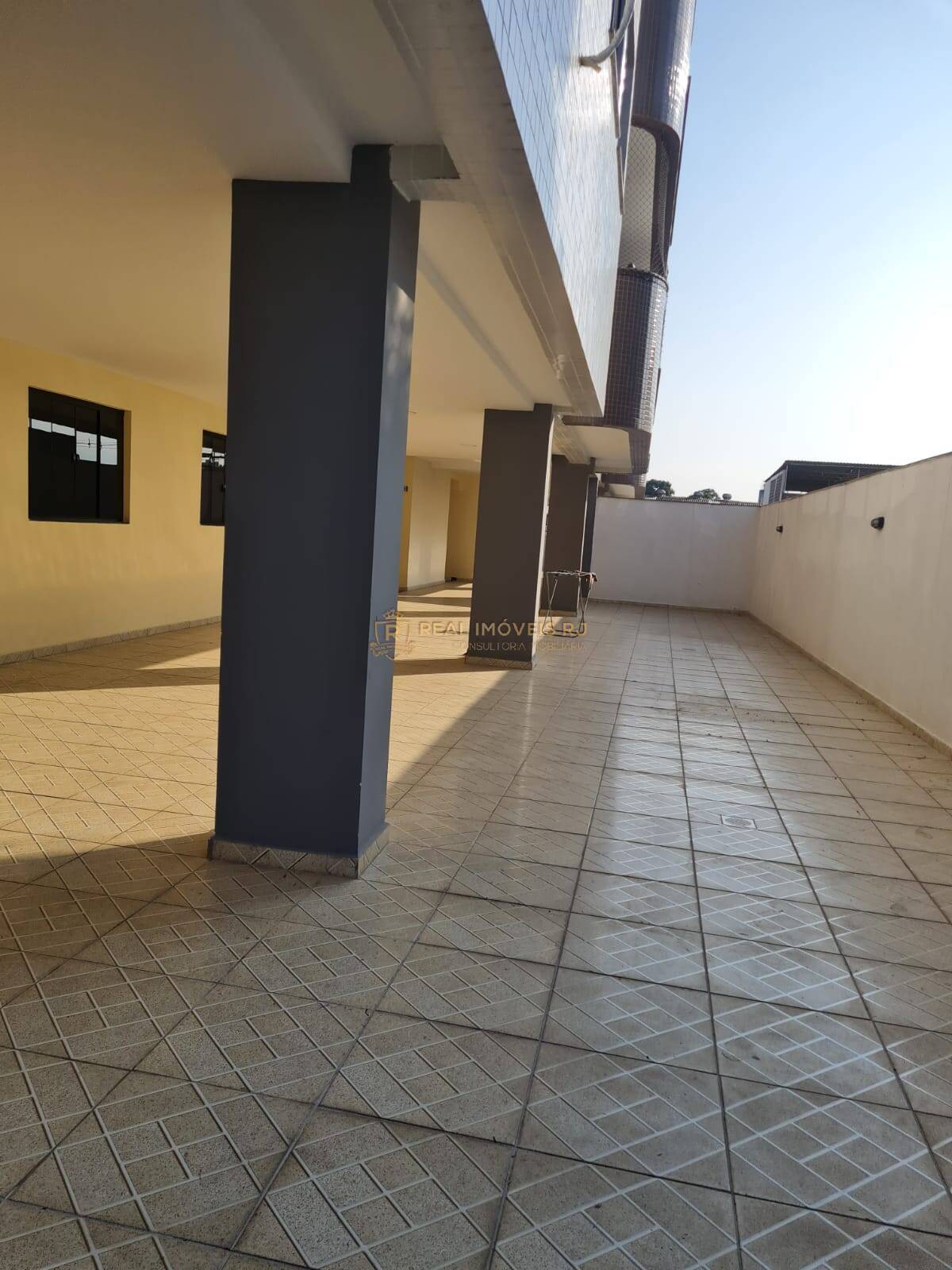 Apartamento à venda com 2 quartos, 70m² - Foto 31