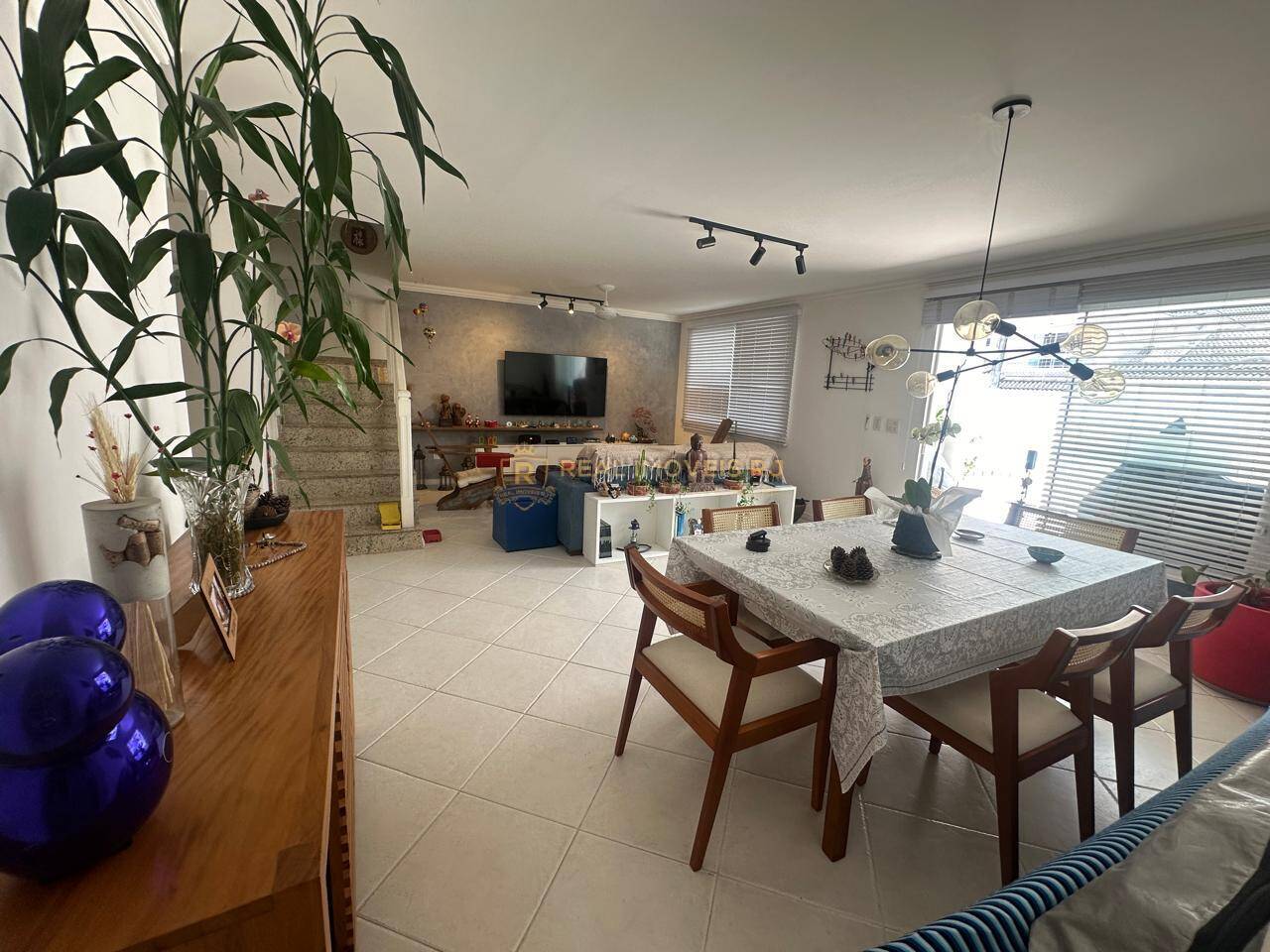 Casa à venda e aluguel com 4 quartos, 450m² - Foto 19