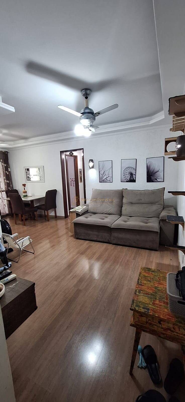 Apartamento à venda com 3 quartos, 73m² - Foto 2