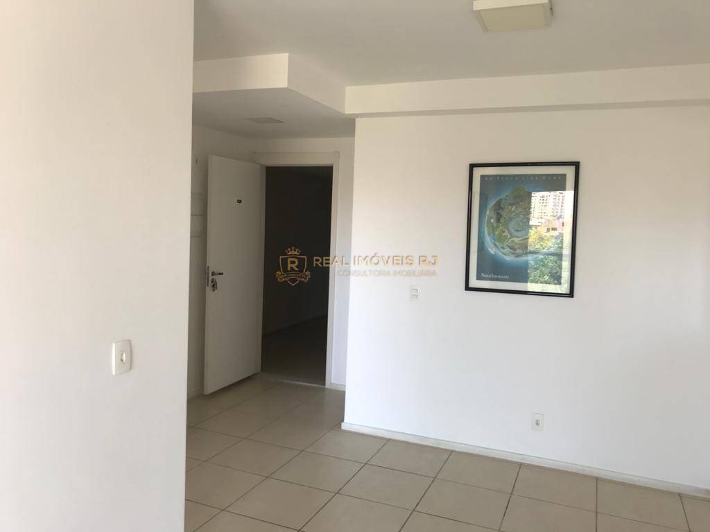 Apartamento à venda com 2 quartos, 66m² - Foto 3