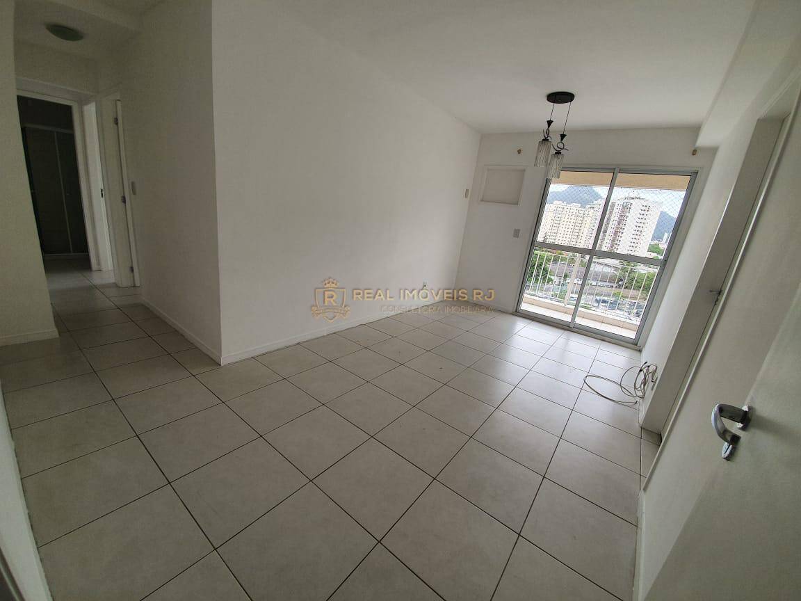 Apartamento à venda com 2 quartos, 60m² - Foto 5