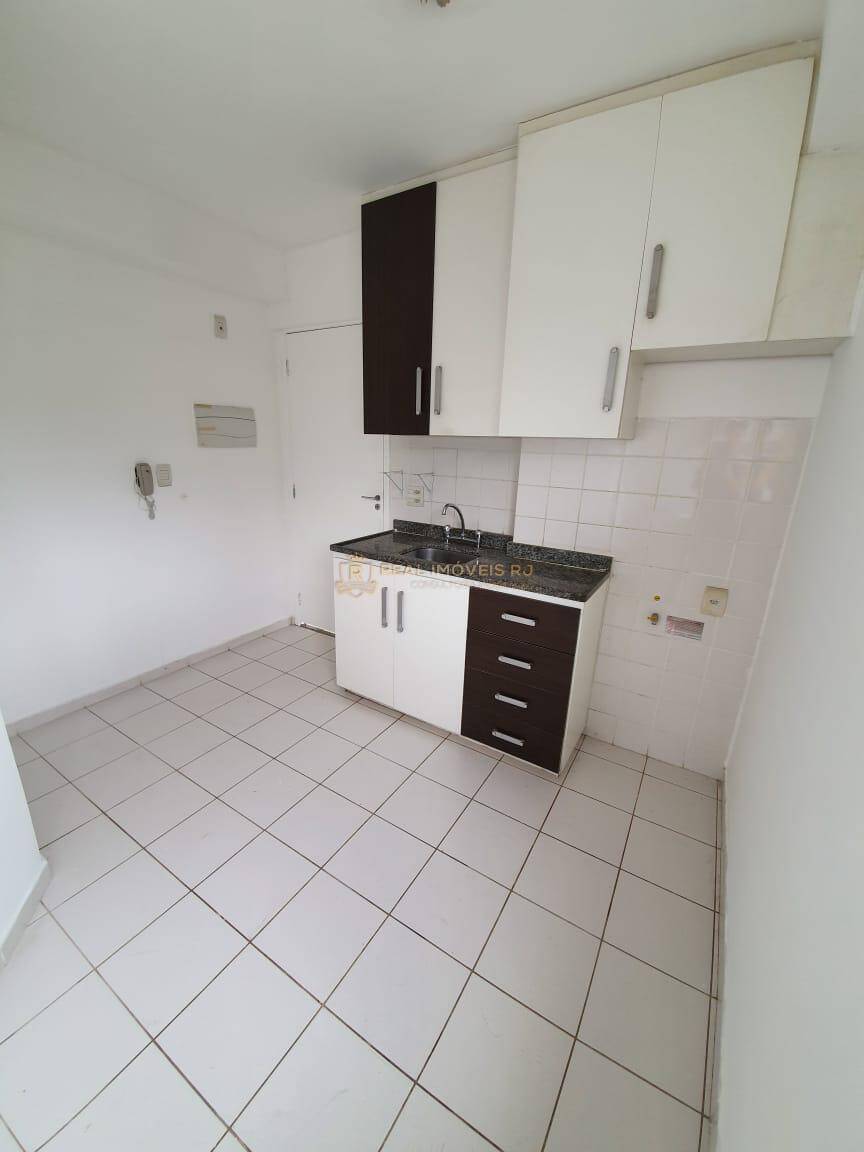 Apartamento à venda com 2 quartos, 60m² - Foto 9