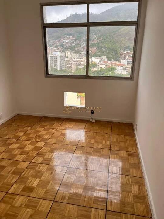 Apartamento à venda com 3 quartos, 130m² - Foto 10