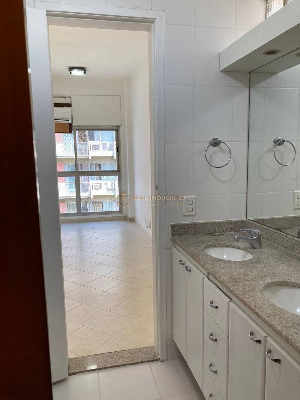 Apartamento à venda com 3 quartos, 120m² - Foto 9