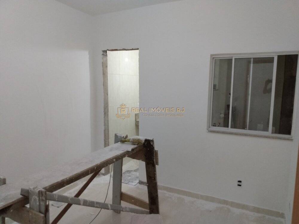 Casa à venda com 2 quartos, 91m² - Foto 3