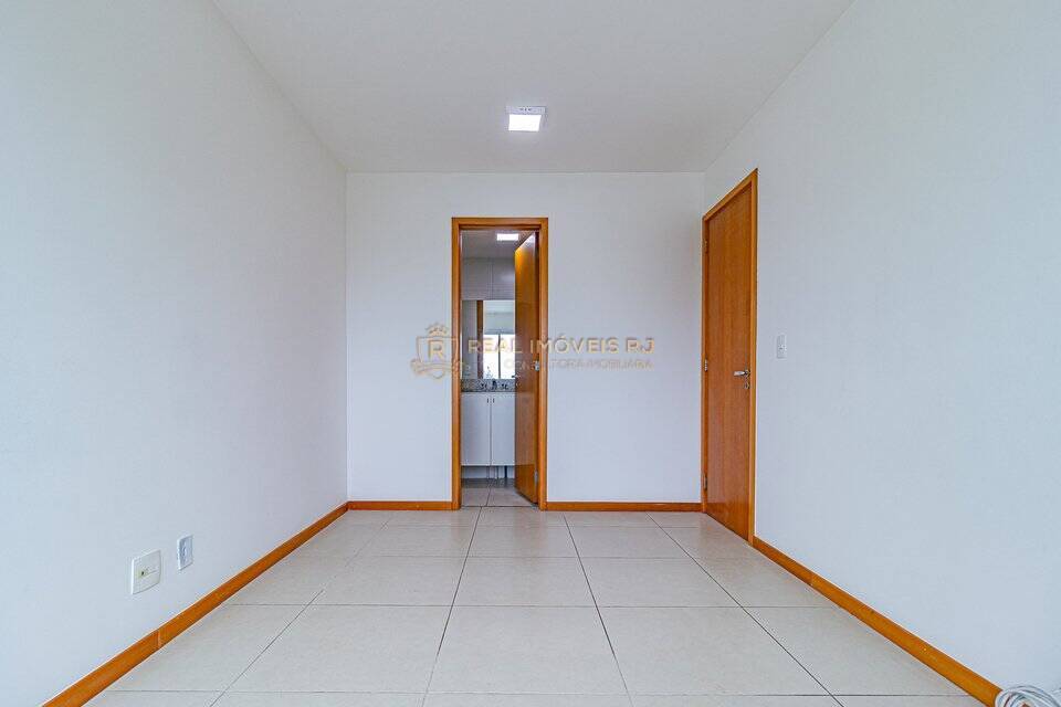 Apartamento à venda com 2 quartos, 67m² - Foto 10