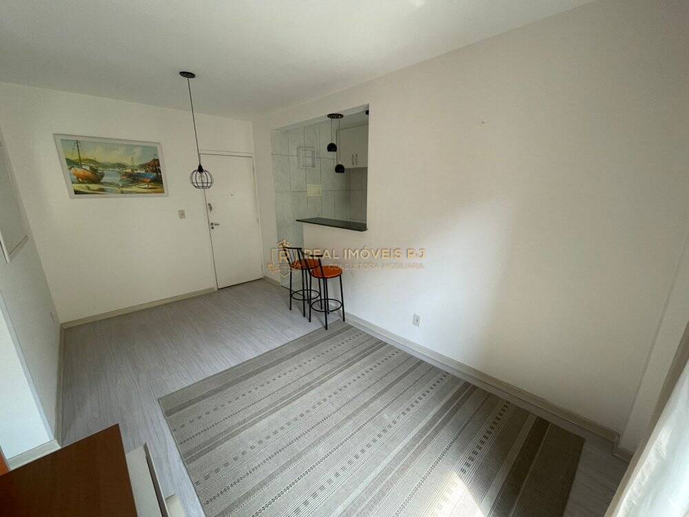 Apartamento à venda com 2 quartos, 65m² - Foto 4