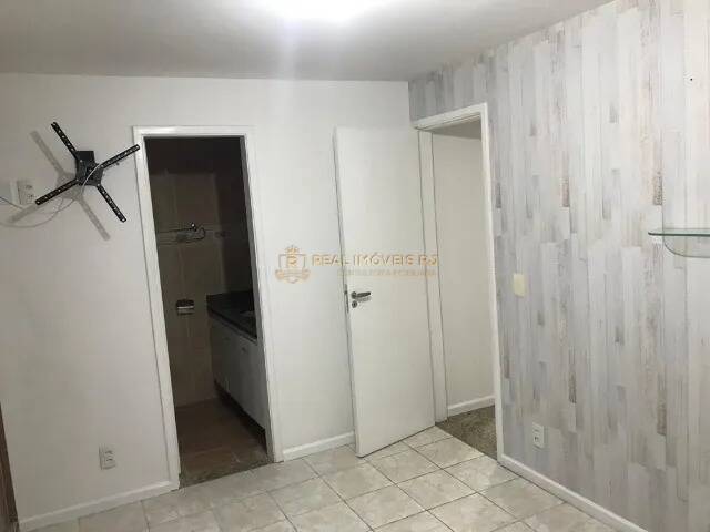 Apartamento para alugar com 3 quartos, 107m² - Foto 14