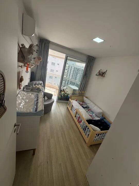 Apartamento à venda com 2 quartos, 86m² - Foto 4