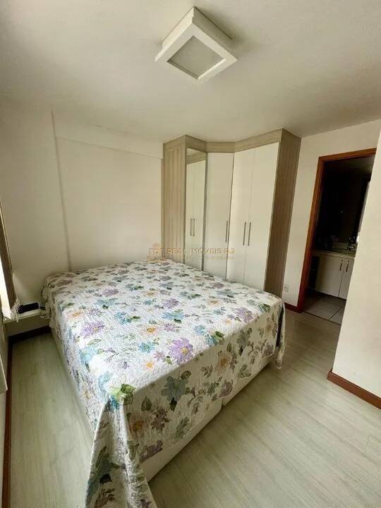 Apartamento à venda com 3 quartos, 76m² - Foto 15