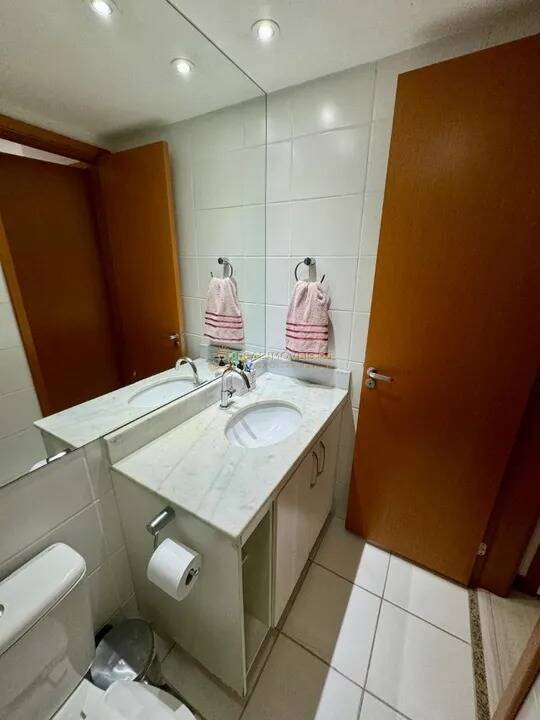 Apartamento à venda com 3 quartos, 76m² - Foto 19