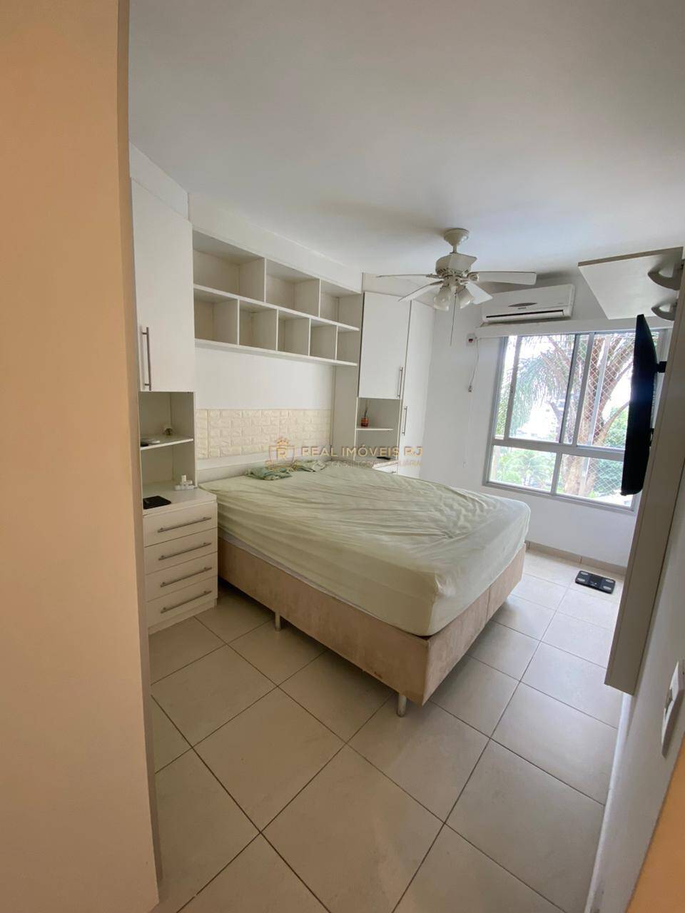 Apartamento à venda com 2 quartos, 70m² - Foto 11