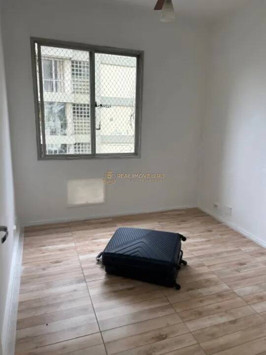 Apartamento à venda com 2 quartos, 86m² - Foto 11