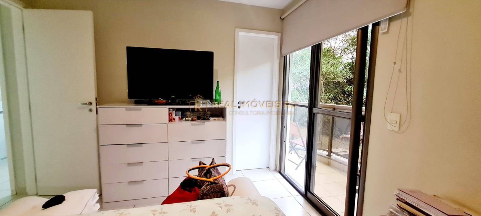 Apartamento à venda com 3 quartos, 96m² - Foto 13