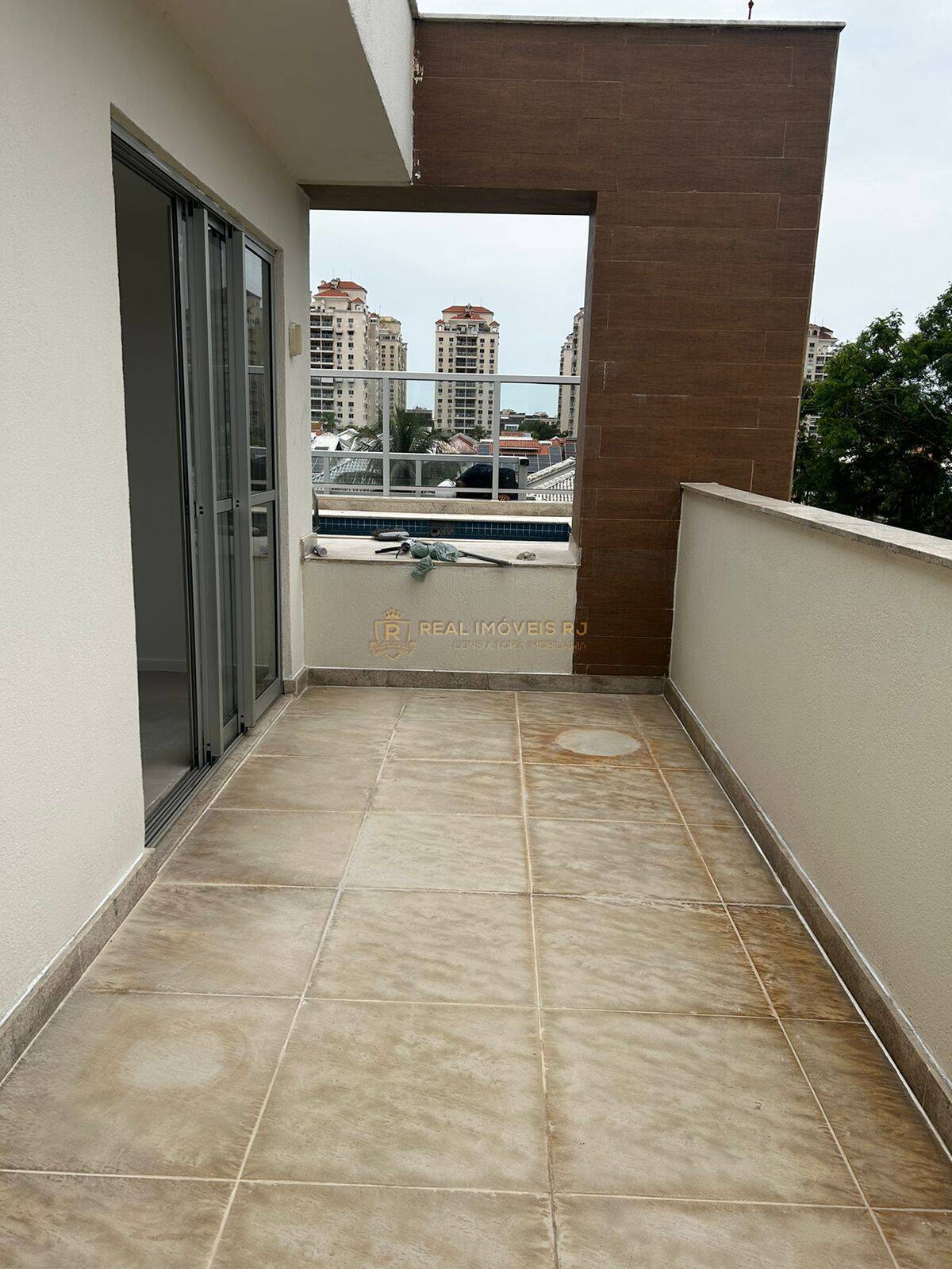 Apartamento para alugar com 4 quartos, 156m² - Foto 8