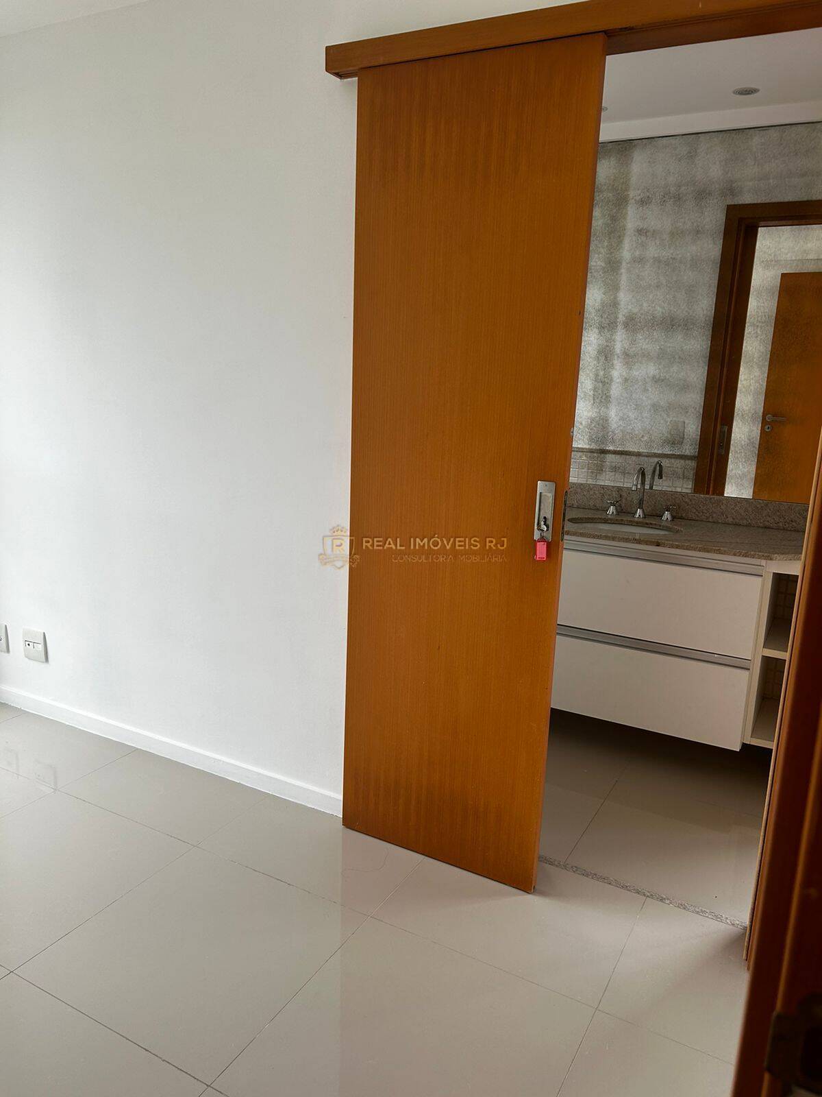 Apartamento para alugar com 4 quartos, 156m² - Foto 22