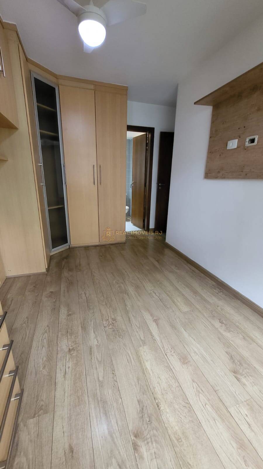 Apartamento para alugar com 2 quartos, 74m² - Foto 13