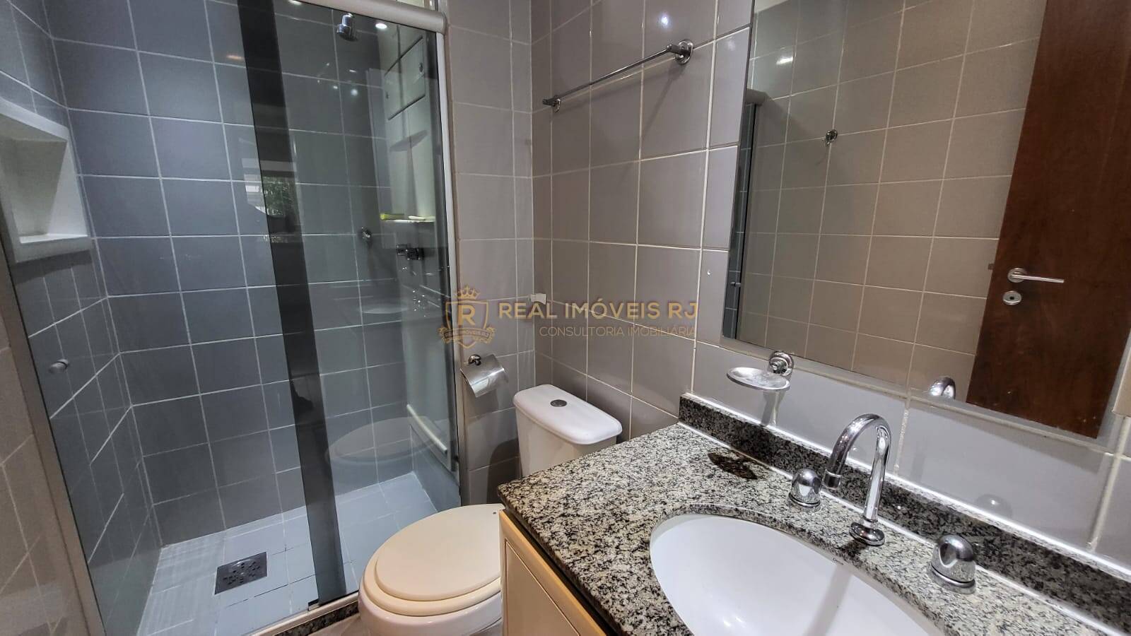 Apartamento para alugar com 2 quartos, 74m² - Foto 17