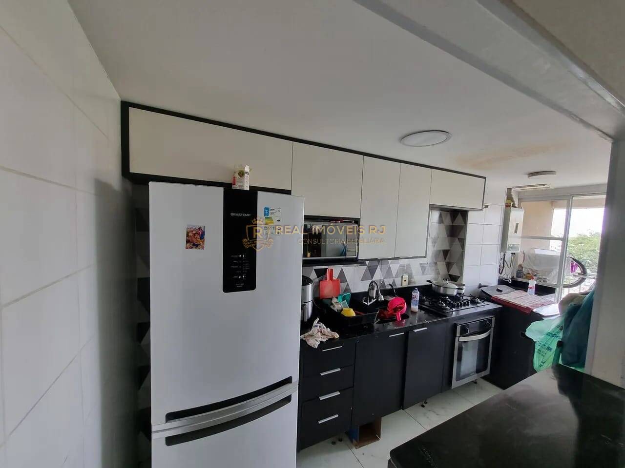 Apartamento à venda com 2 quartos, 64m² - Foto 4