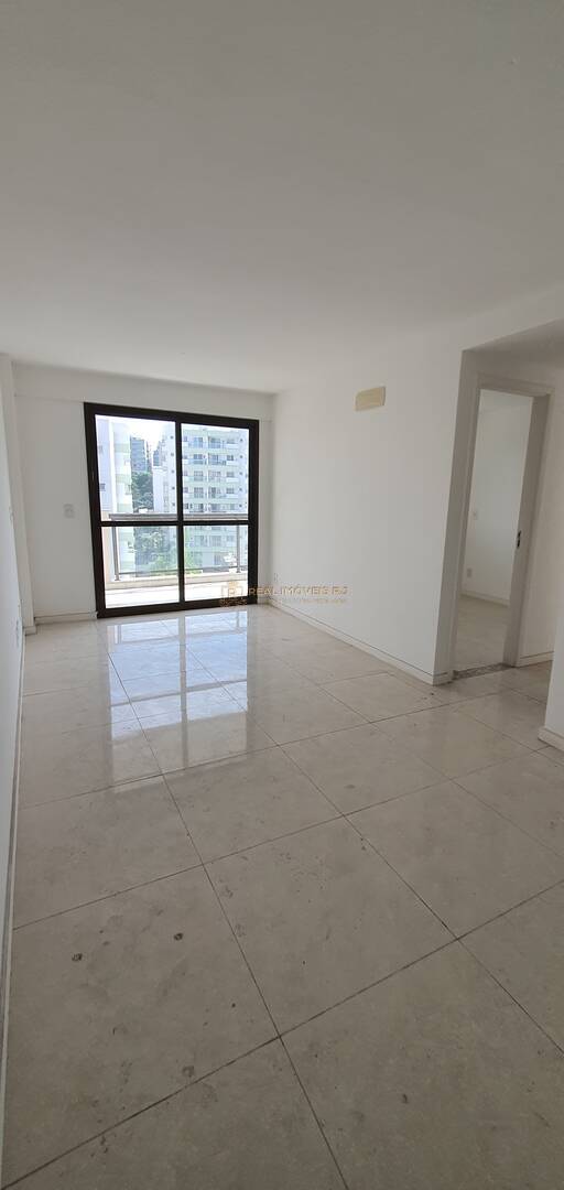 Apartamento para alugar com 3 quartos, 84m² - Foto 6