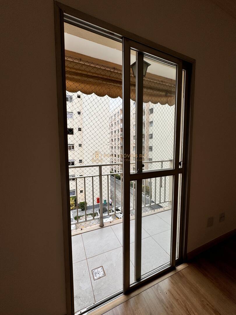 Apartamento à venda com 3 quartos, 75m² - Foto 5