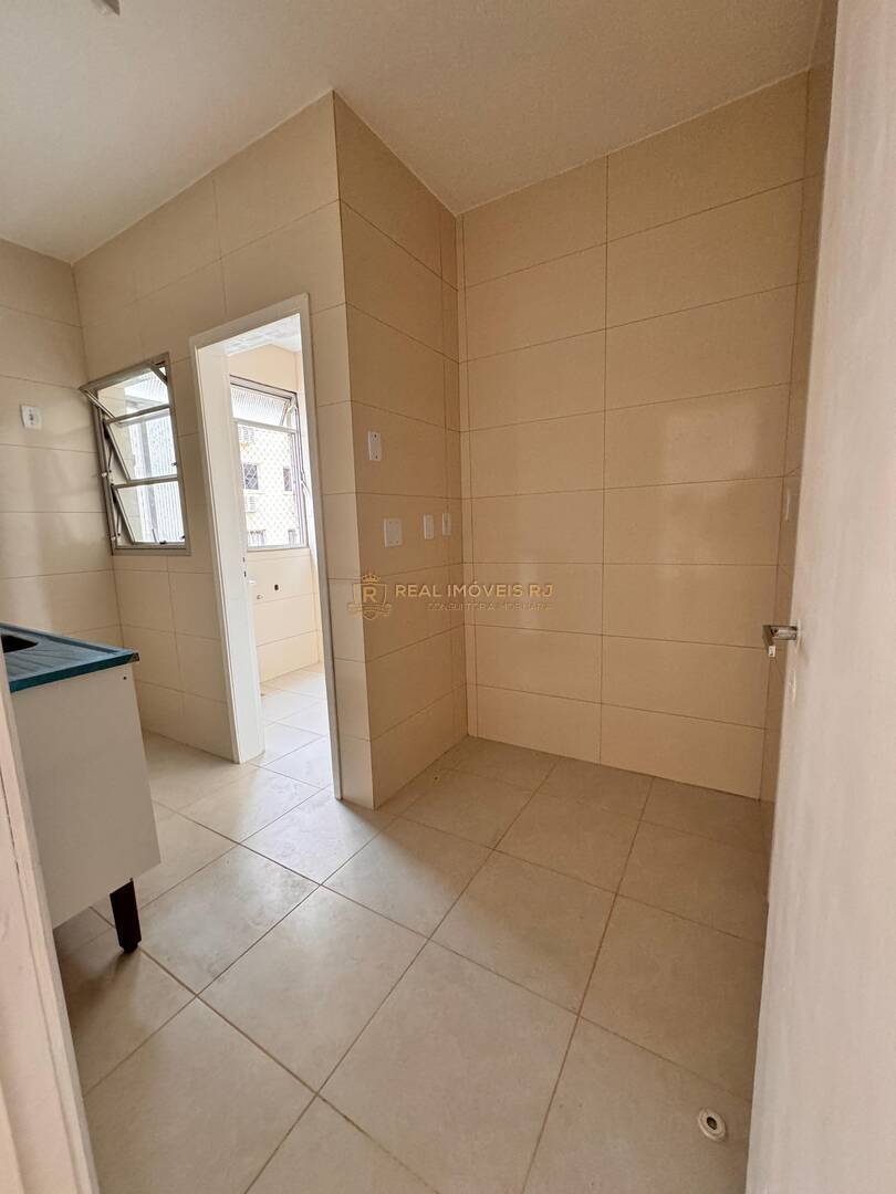 Apartamento à venda com 3 quartos, 75m² - Foto 7