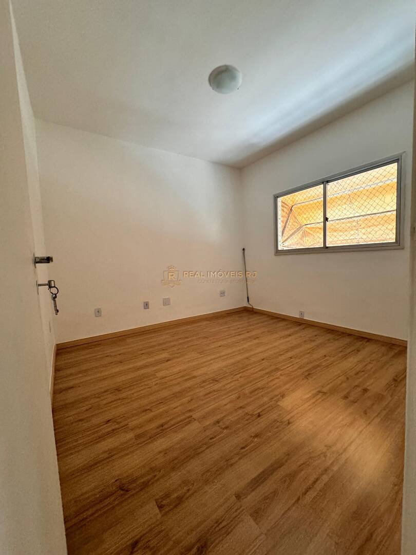 Apartamento à venda com 3 quartos, 75m² - Foto 10