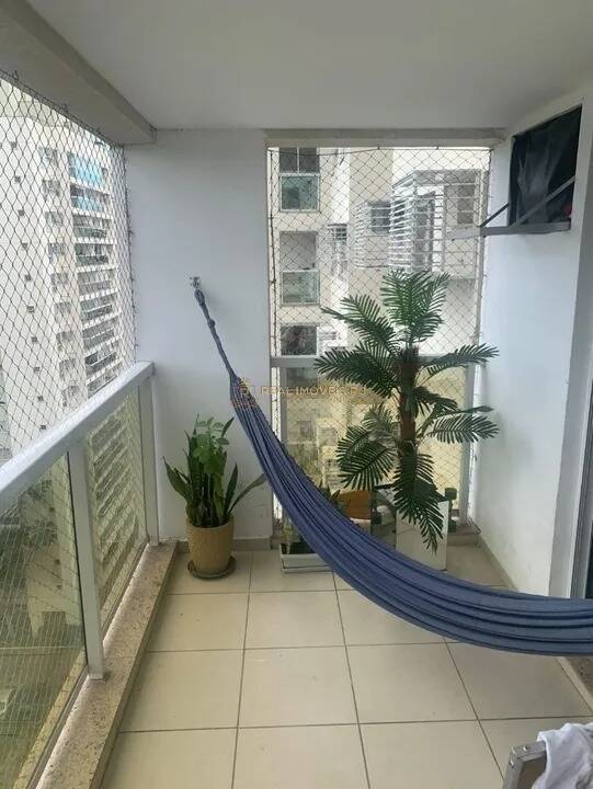 Apartamento à venda com 3 quartos, 75m² - Foto 1