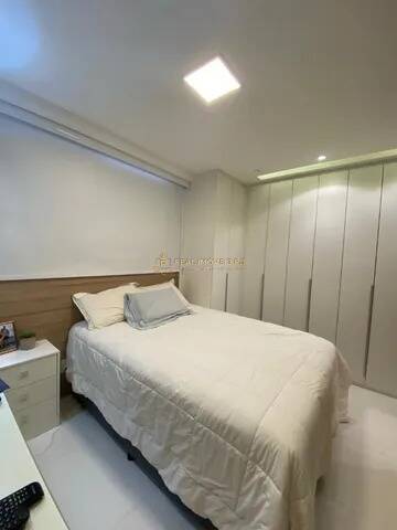 Apartamento para alugar com 3 quartos, 140m² - Foto 13