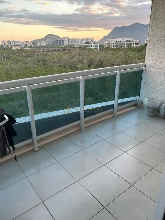 Apartamento à venda com 3 quartos, 92m² - Foto 3