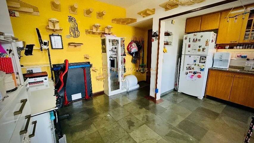 Apartamento à venda com 2 quartos, 75m² - Foto 7