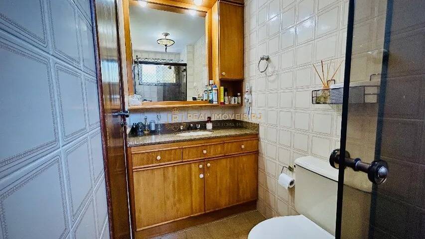 Apartamento à venda com 2 quartos, 75m² - Foto 17