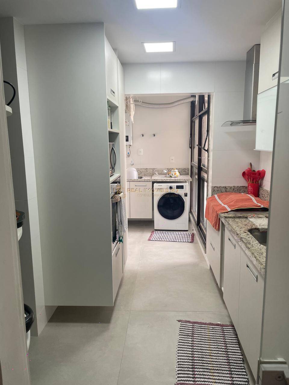 Apartamento à venda com 3 quartos, 140m² - Foto 6