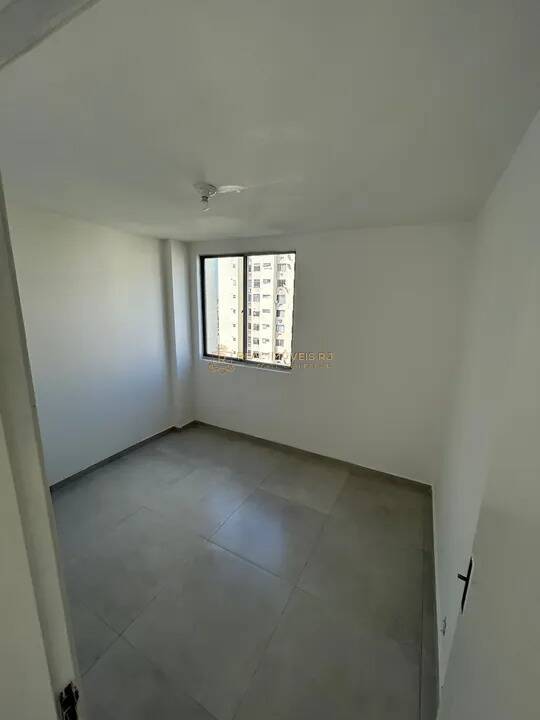 Apartamento à venda com 2 quartos, 49m² - Foto 4