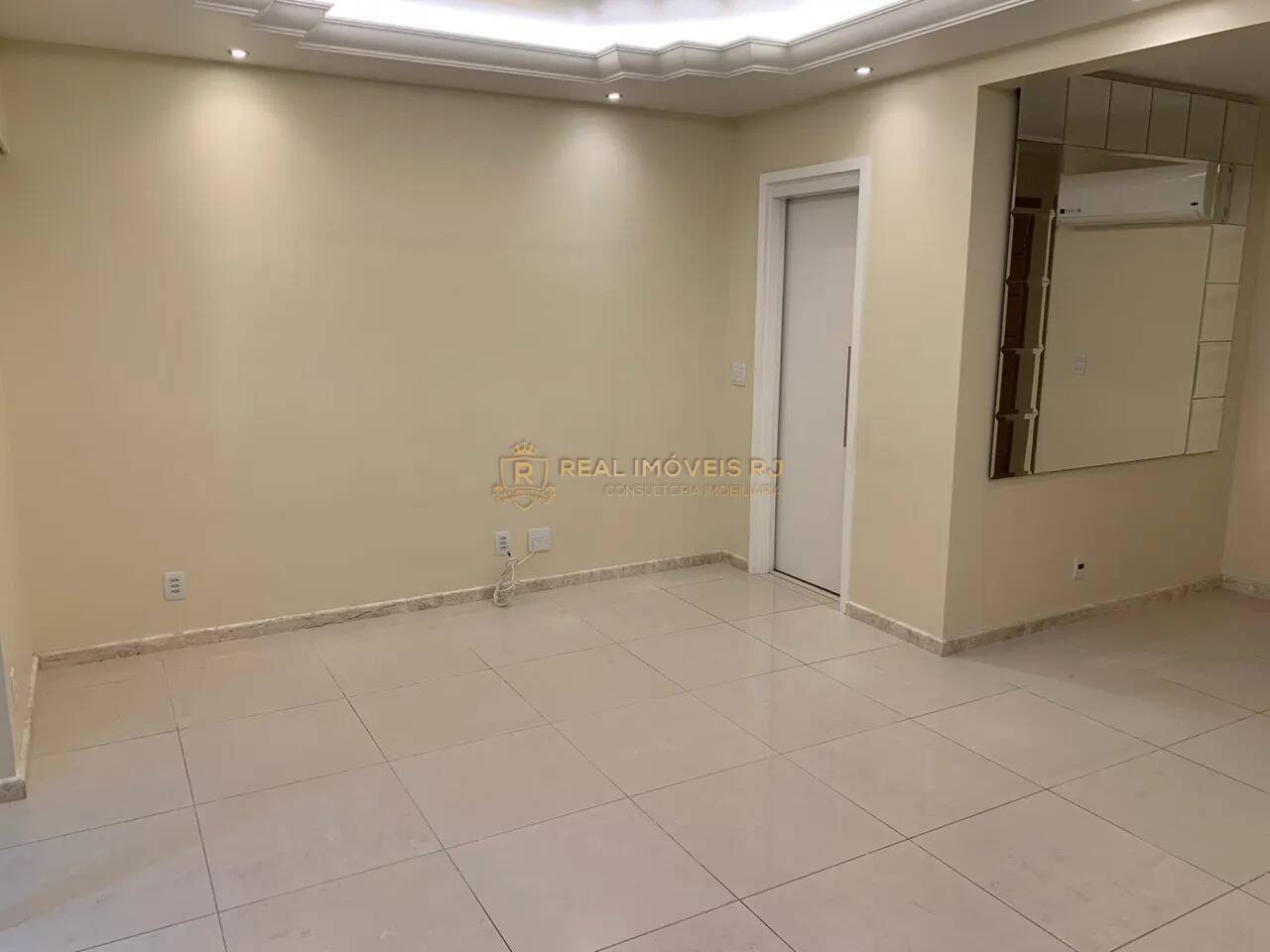 Apartamento para alugar com 3 quartos, 107m² - Foto 5