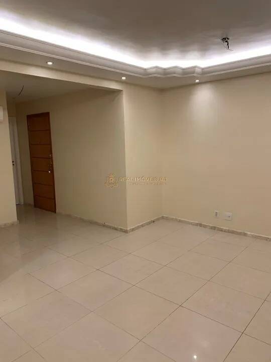 Apartamento para alugar com 3 quartos, 107m² - Foto 14