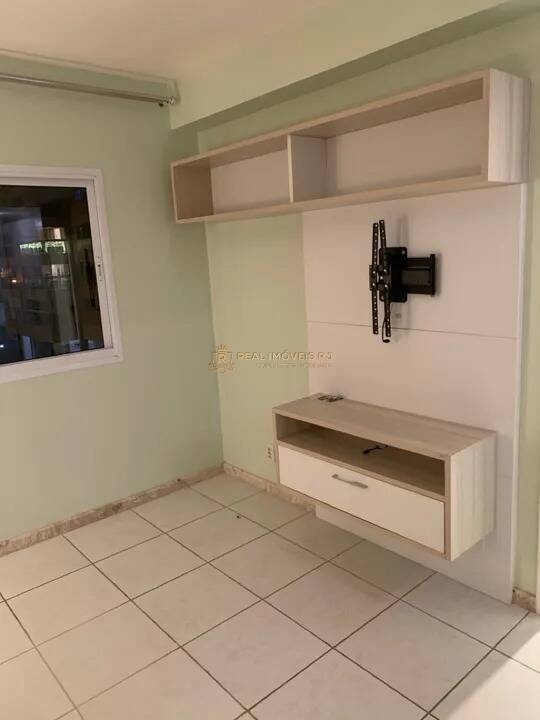 Apartamento para alugar com 3 quartos, 107m² - Foto 11