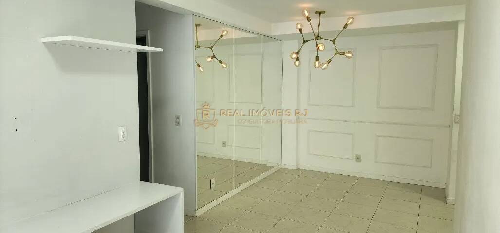 Apartamento à venda com 3 quartos, 80m² - Foto 1