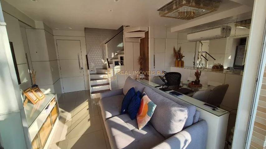 Apartamento à venda com 2 quartos, 77m² - Foto 1