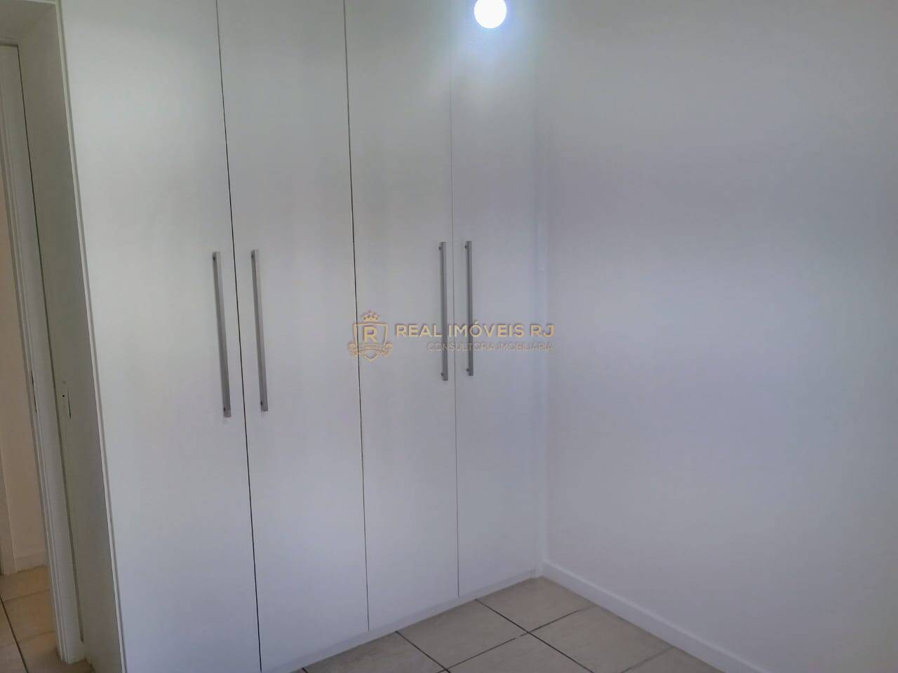 Apartamento para alugar com 2 quartos, 100m² - Foto 17